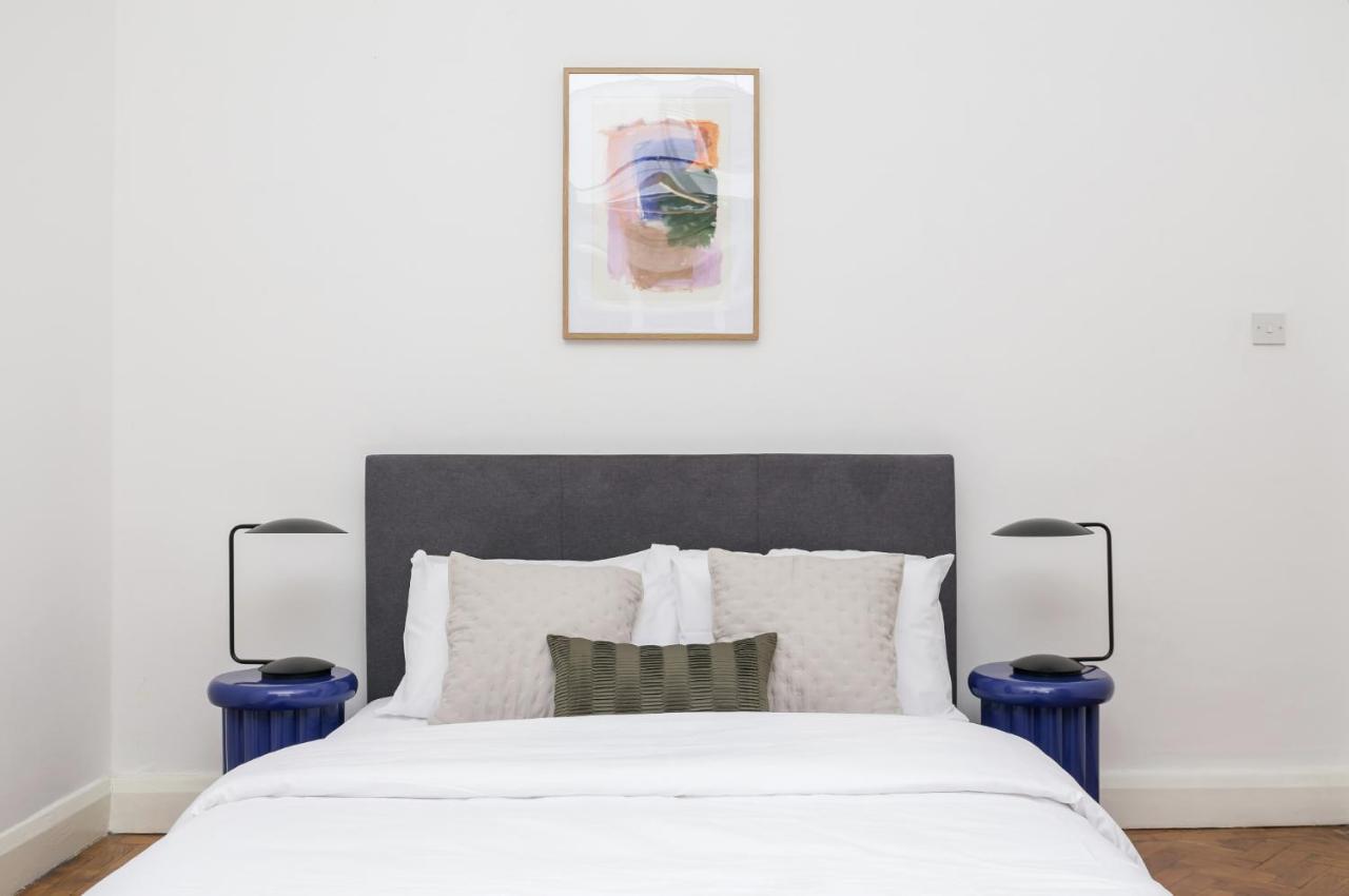 Chic 1 Bedroom Apartment In Bloomsbury, Sleeps 4 Лондон Экстерьер фото